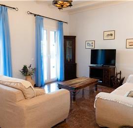 3 bedroom villa with pool in Kassiopi, Corfu, sleeps 6
